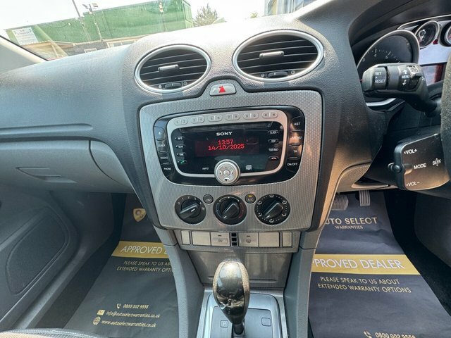 Ford Focus 1.6 Zetec Black #23