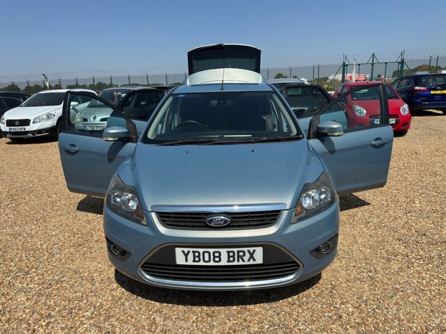 Ford Focus 1.6 Zetec Black #9