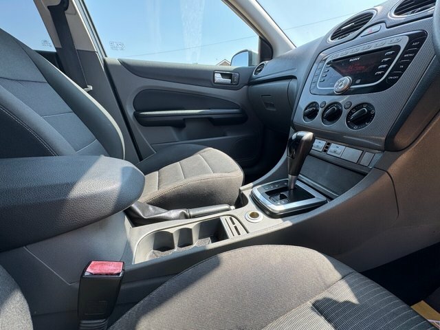 Ford Focus 1.6 Zetec Black #21