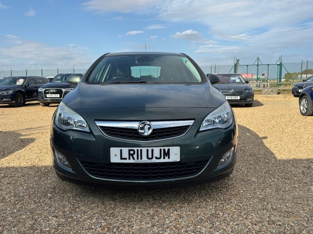 Vauxhall Astra 1.6 16V Elite Hatchback Easytronic Euro Green #2