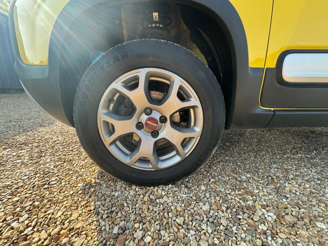 Fiat Panda Twinair Cross Yellow #31
