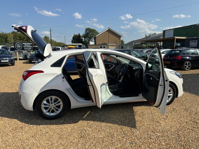 Hyundai I30 Crdi Style Nav Blue Drive Silver #9
