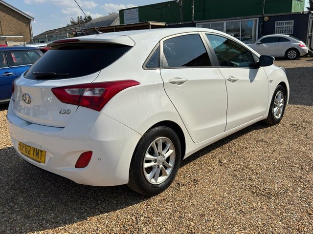 Hyundai I30 1.4 Active Hatchback Euro 5 100 White #6