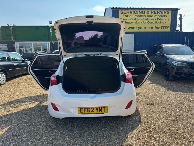 Hyundai I30 Crdi Style Nav Blue Drive Silver #10