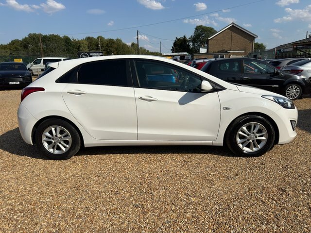 Hyundai I30 Crdi Style Nav Blue Drive Silver #8