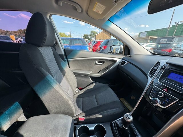 Hyundai I30 Crdi Style Nav Blue Drive Silver #21