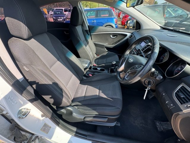 Hyundai I30 Crdi Style Nav Blue Drive Silver #14