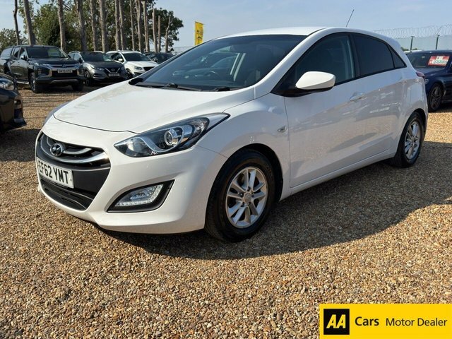 Hyundai I30 1.4 Active Hatchback Euro 5 100 White #3