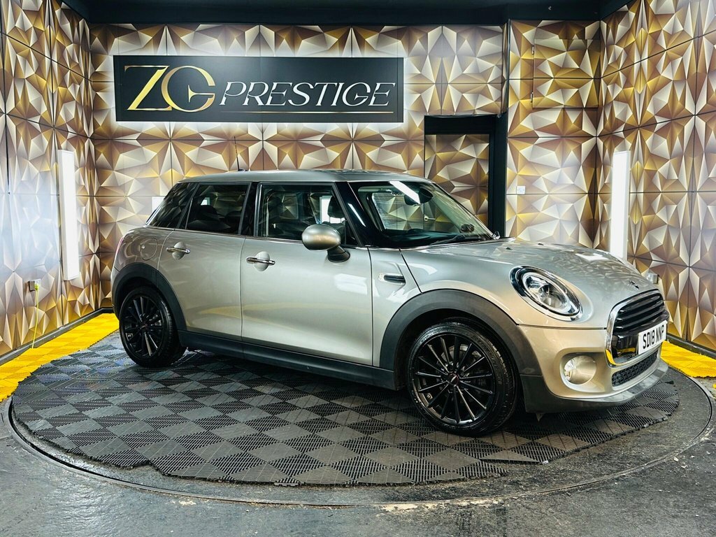 Mini Hatch 1.5L Cooper D Silver