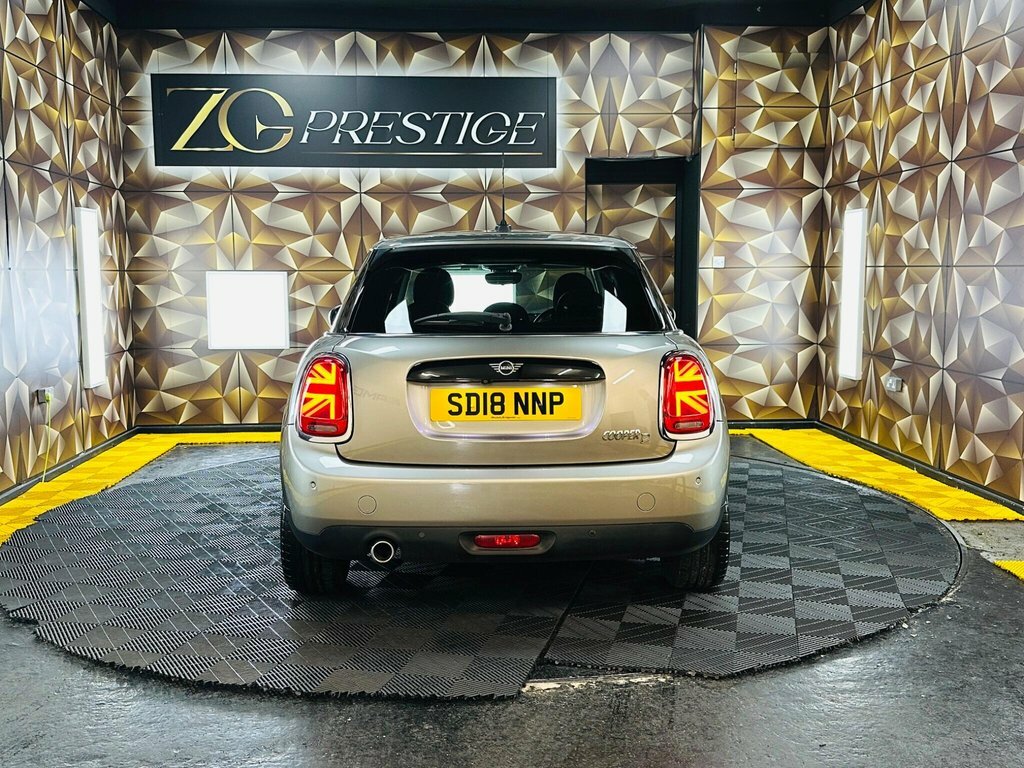 Mini Hatch 1.5L Cooper D Silver #4