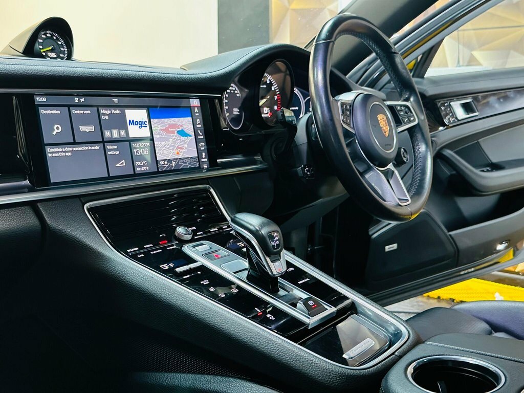 Porsche Panamera Hatchback Black #17
