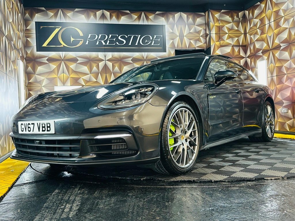 Porsche Panamera Hatchback Black #39