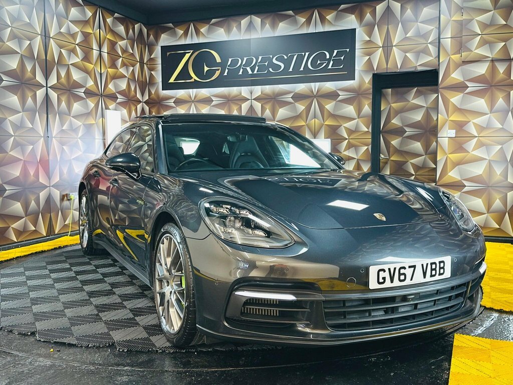 Porsche Panamera Hatchback Black #30