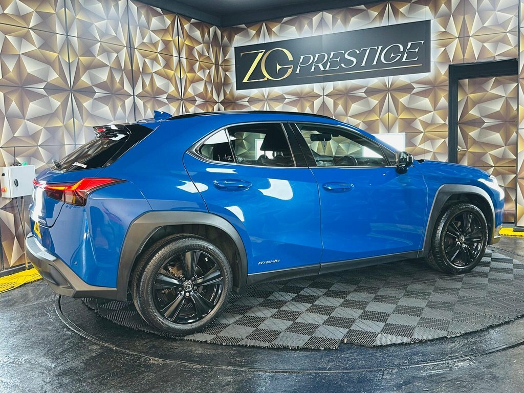 Lexus UX Premium Plus Pack Green #13