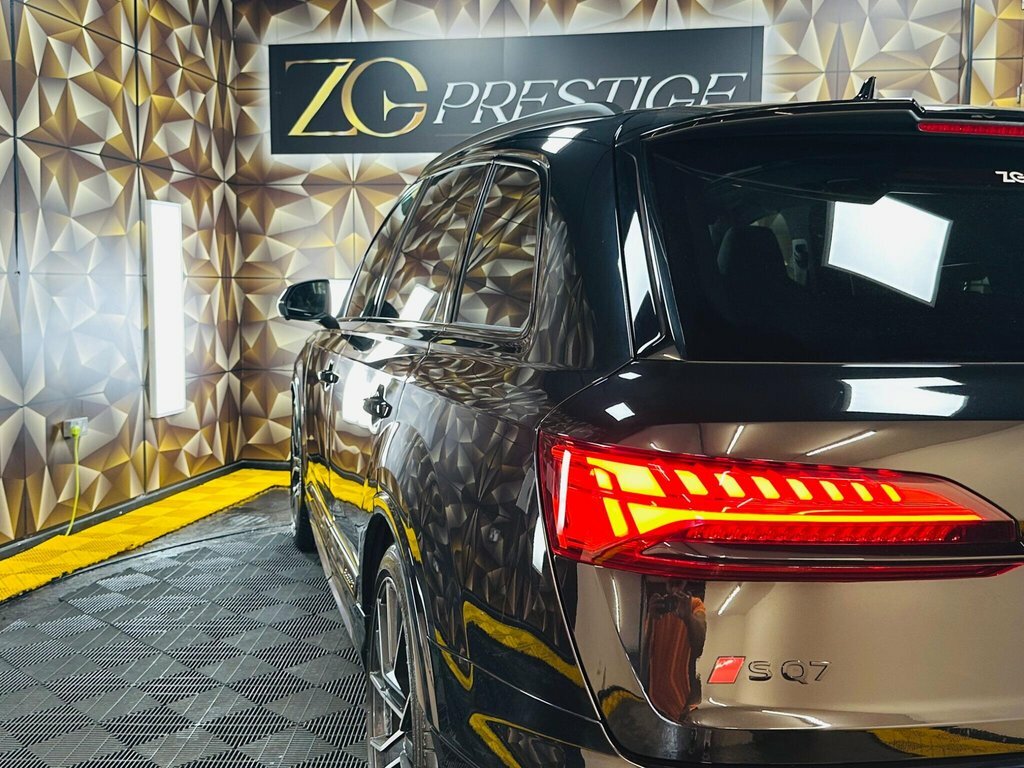 Audi SQ7 2024 4.0 Tfsi V8 Black Edition Tiptronic Quattro E Black #36
