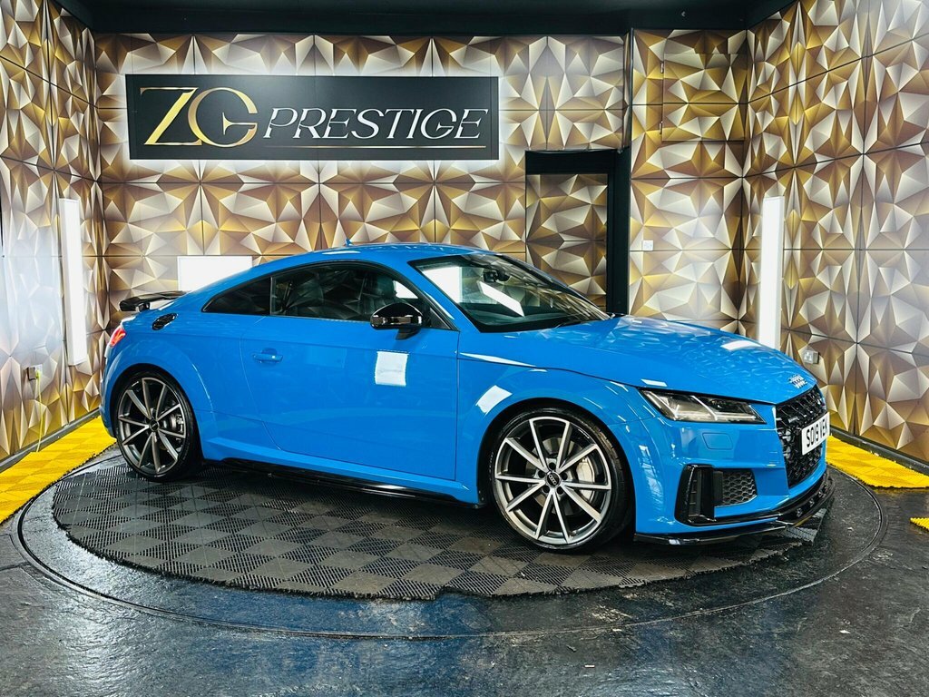 Audi TT 2L Black Edition Blue