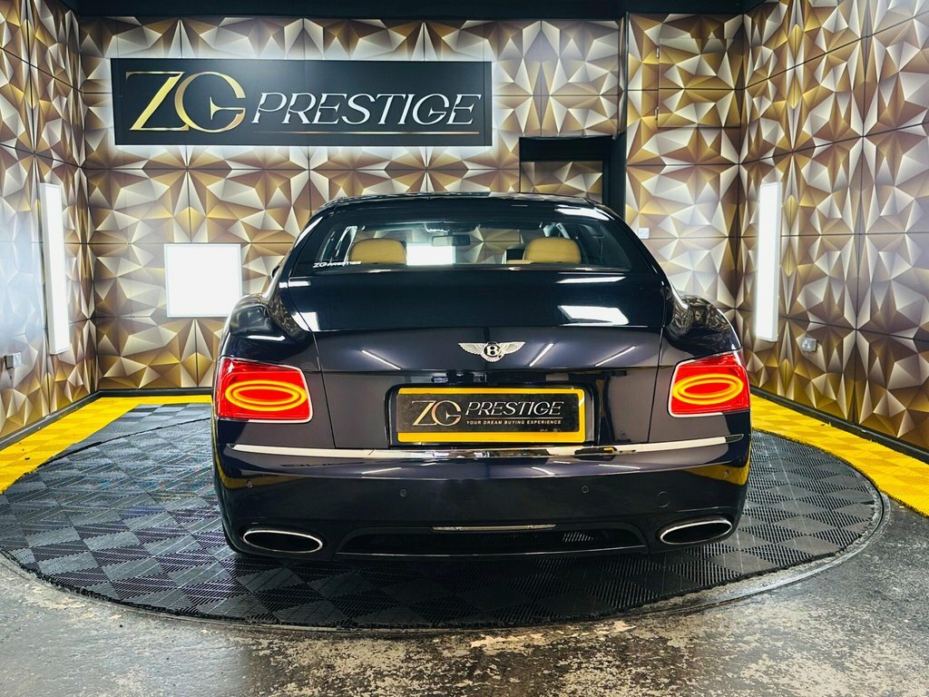 Bentley Flying Spur Saloon Blue #3