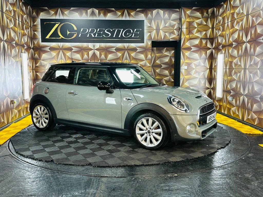 Mini Hatch 2L Cooper S Classic Grey