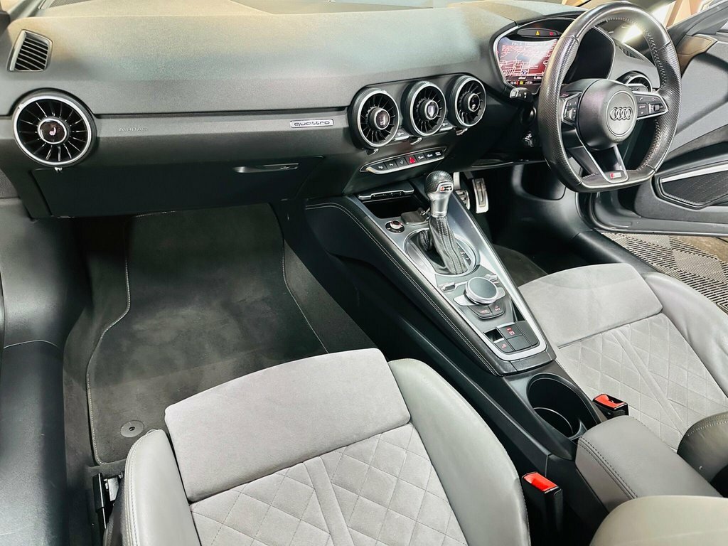 Audi TT 2L S Line Grey #3