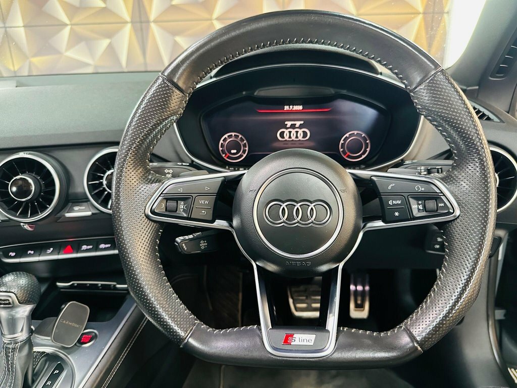 Audi TT 2.0 Tdi Ultra S Line 182 Bhp White #38