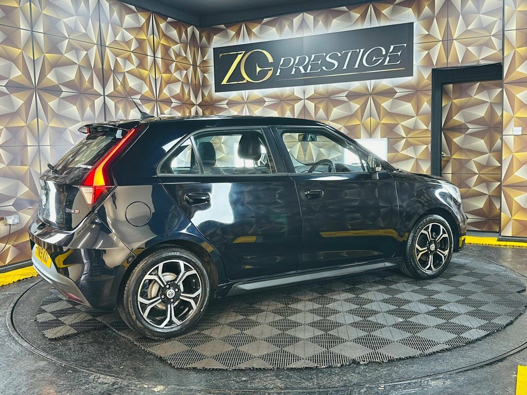 MG MG3 1.5 Vti-tech Exclusive Hatchback Yellow #35
