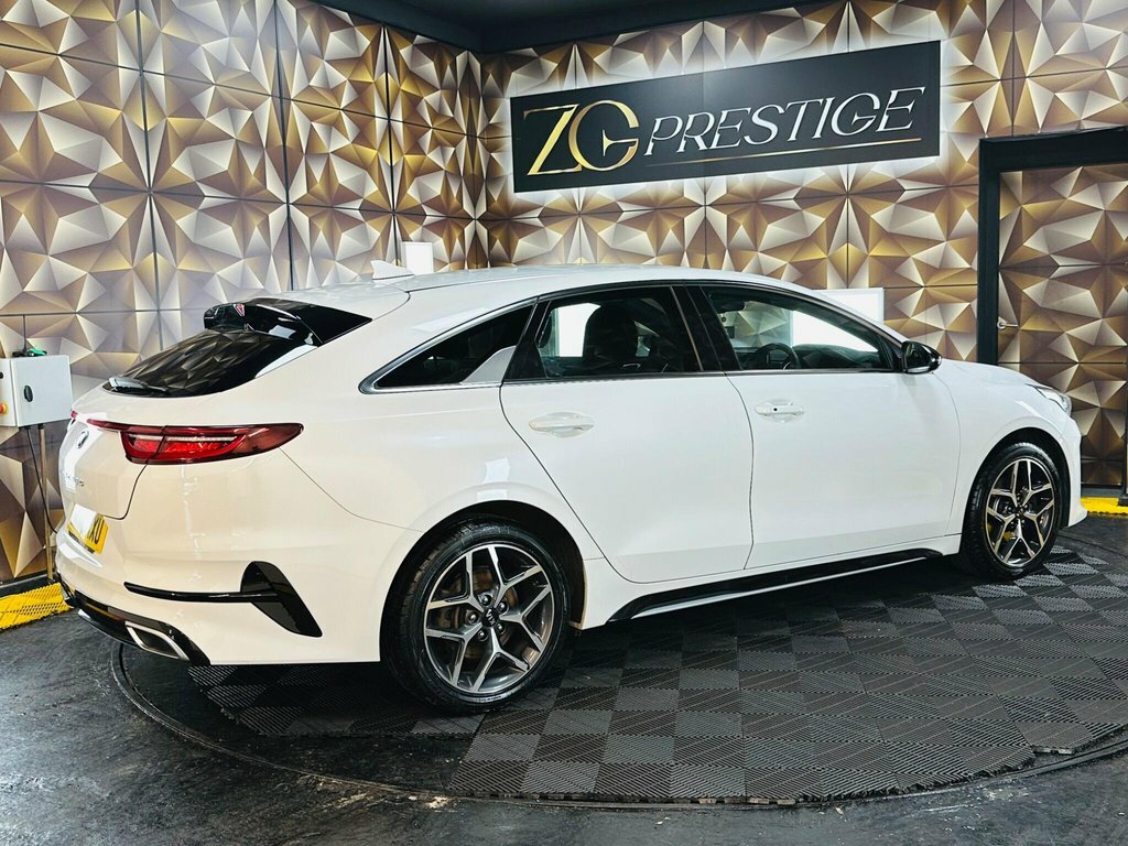Kia Proceed 1.5 Gt-line Isg 158 Bhp 10-Inch Touchscreen, Sa White #36