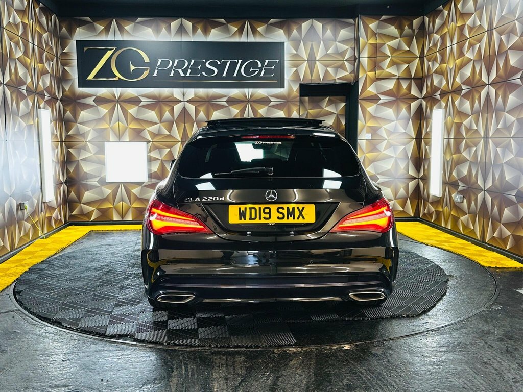 Mercedes-Benz CLA Class 2.1L Amg Line Night Edition Black #4