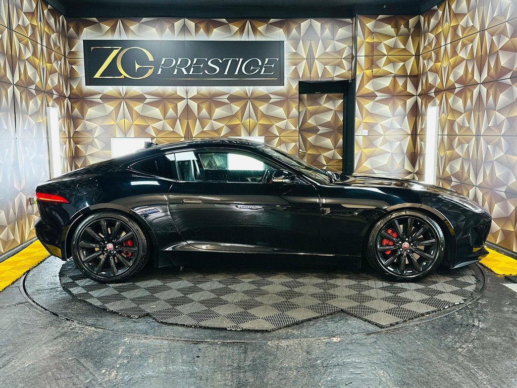 Jaguar F-Type V6 Black #6