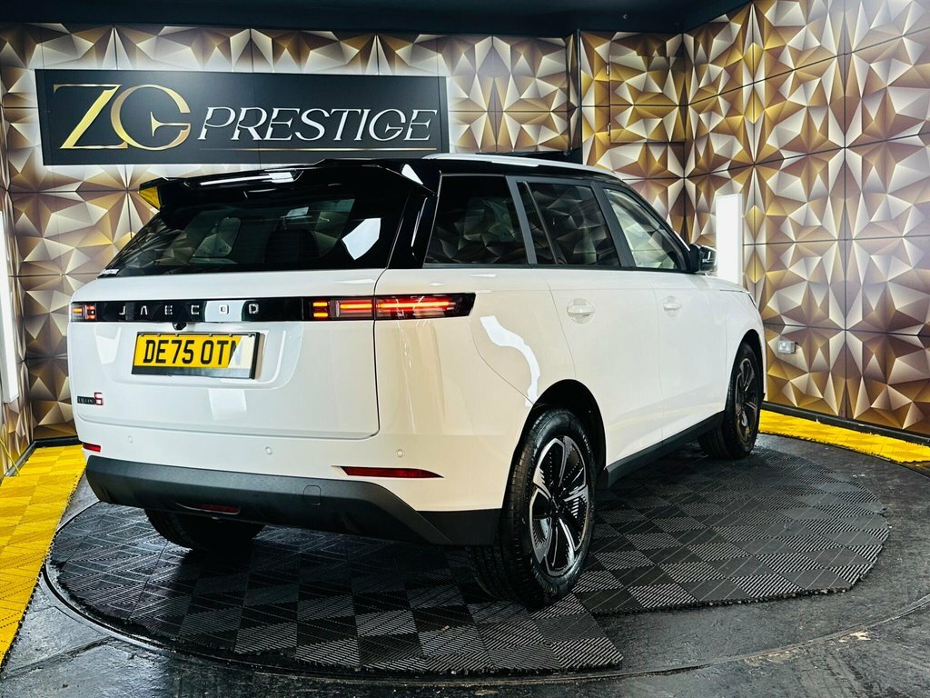 JAECOO 5 5 155Kw Pure 61Kwh Estate Grey #34
