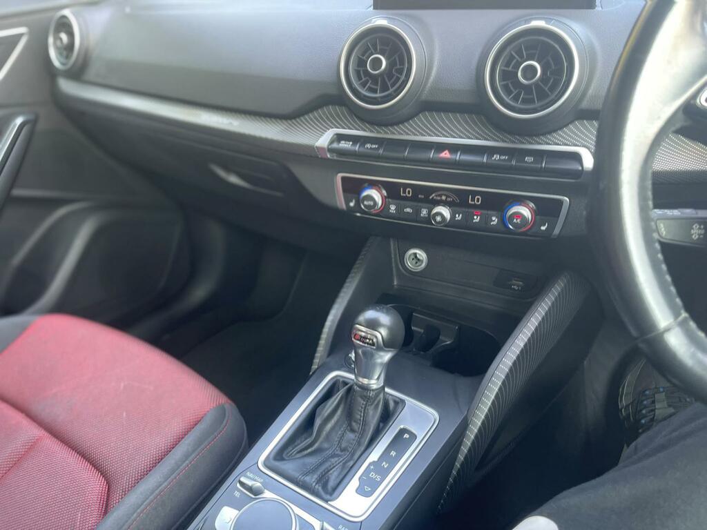 Audi Q2 1L Sport Silver #31