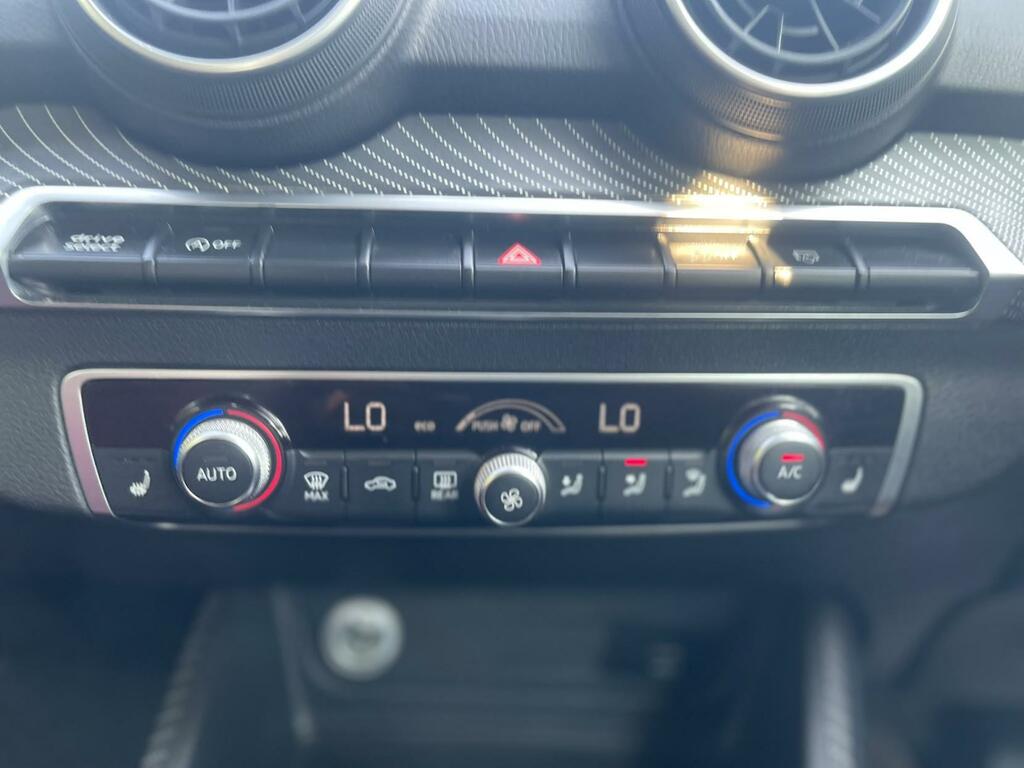 Audi Q2 1L Sport Silver #33