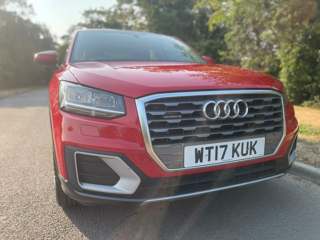 Audi Q2 Sport Red #4