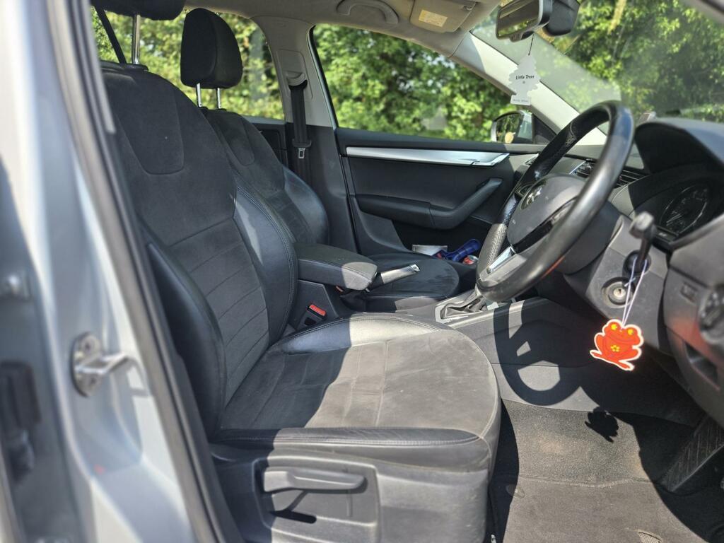 Skoda Octavia 1.6 Tdi Red #25