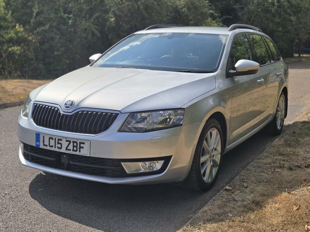 Skoda Octavia 1.6 Tdi Red #17
