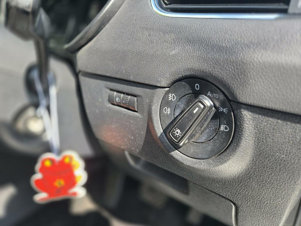Skoda Octavia 1.6 Tdi Red #27