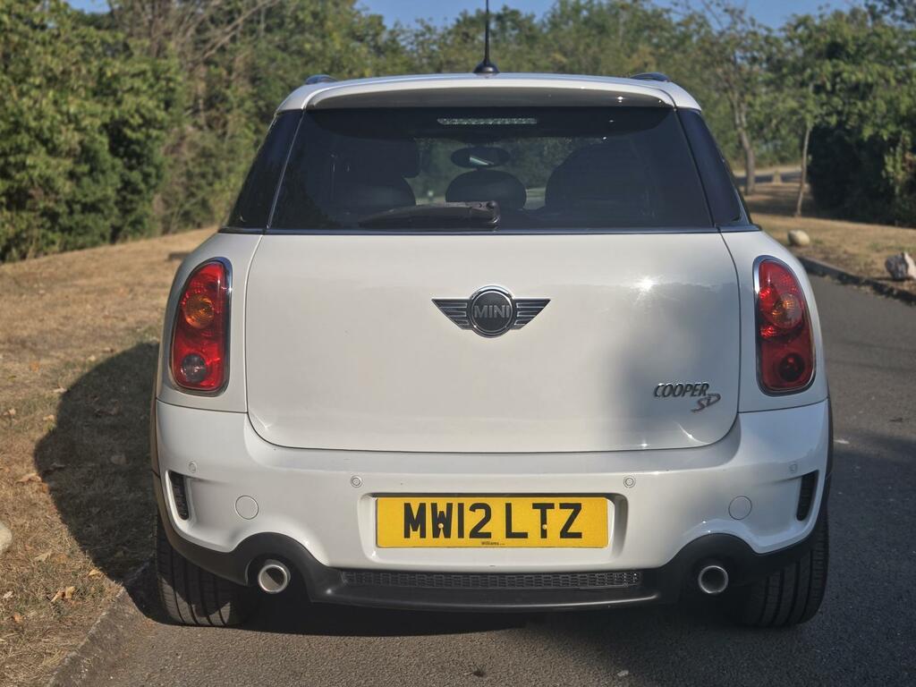Mini Countryman Suv Red #10