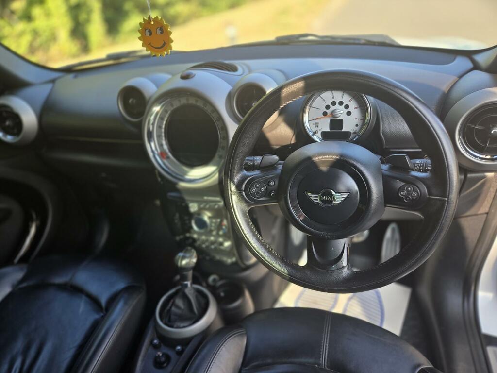 Mini Countryman Suv Red #25