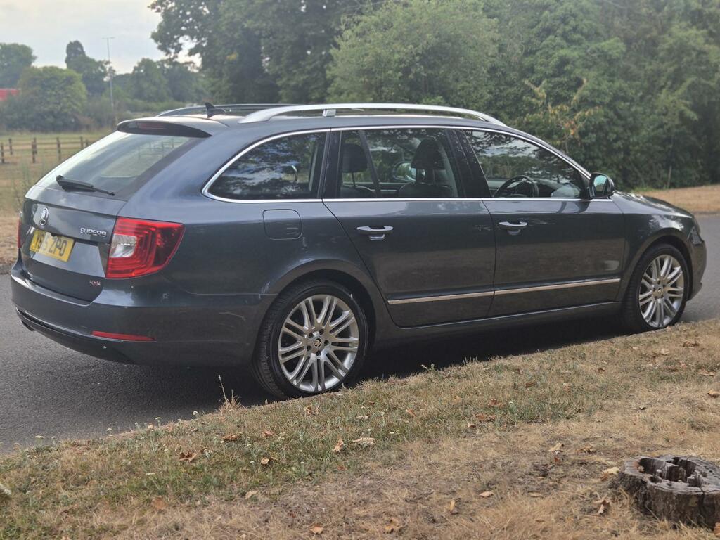 Skoda Superb Laurin Klement Black #14