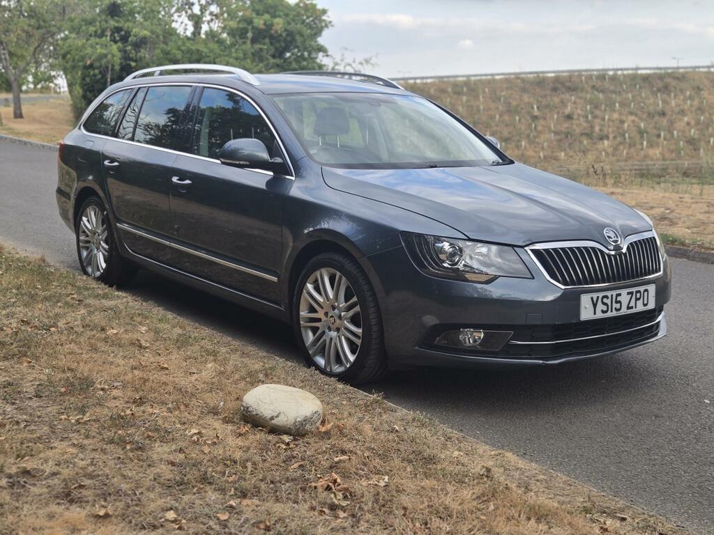 Skoda Superb Laurin Klement Black #16