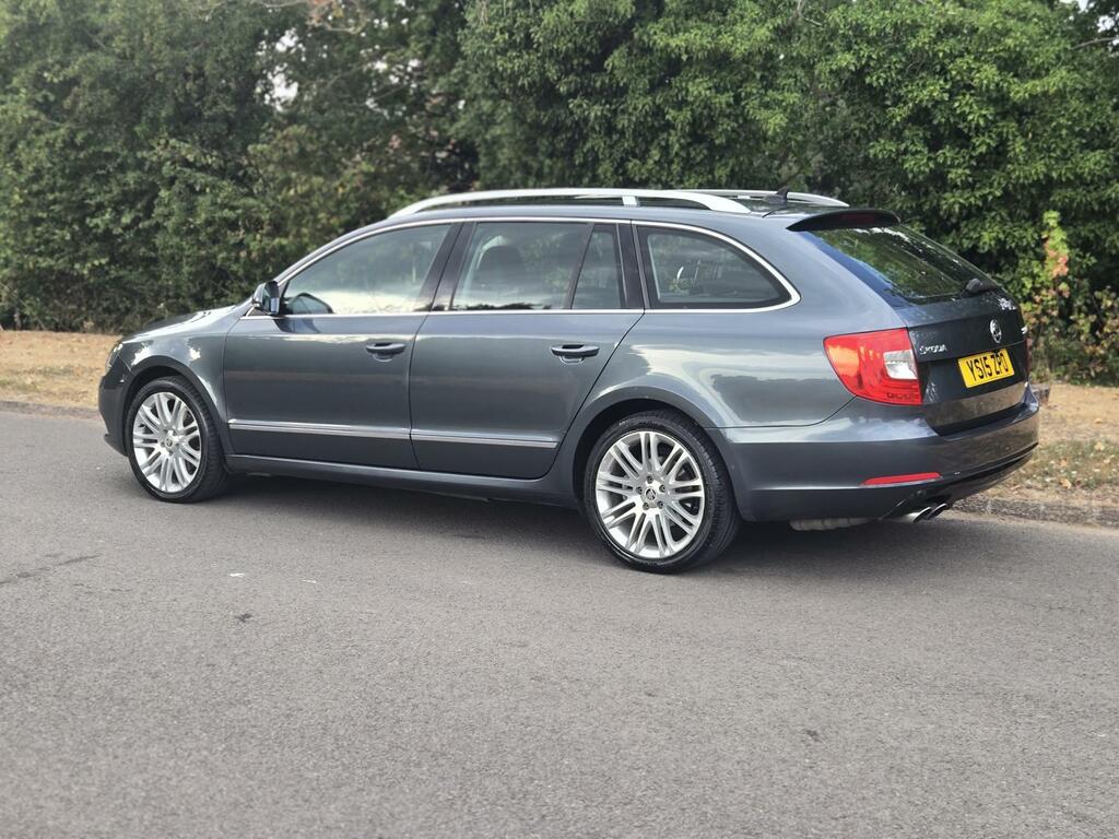 Skoda Superb Laurin Klement Black #8