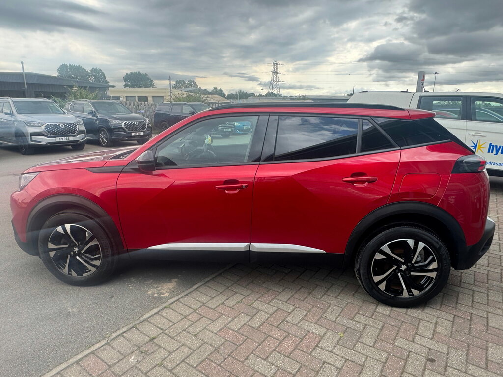 Peugeot 2008 1.2 Puretech Allure Premium Suv Manua SB72NVZ Red #4