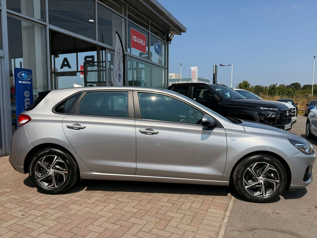 Hyundai I30 1.0 T-gdi Mhev Se Connect Hatchback Hyb Silver #3