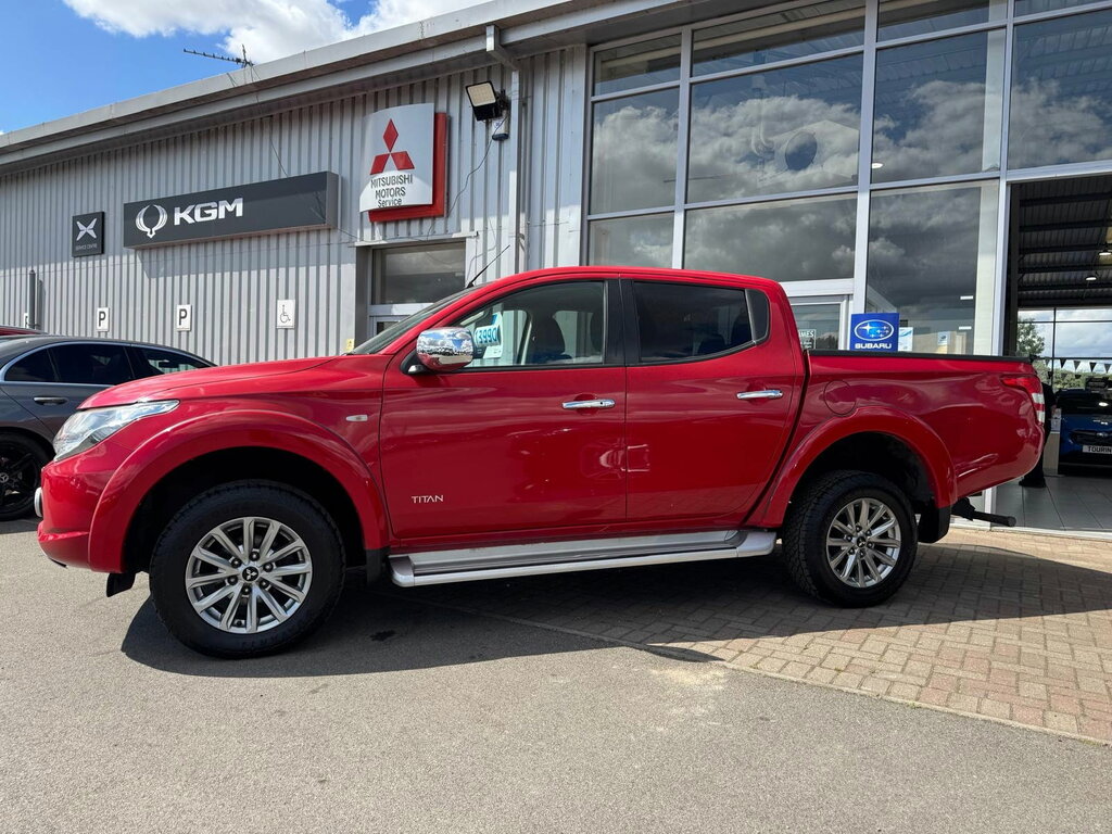 Mitsubishi L200 2.4 Di-d Dc Titan 4Wd Euro 6 Red #3