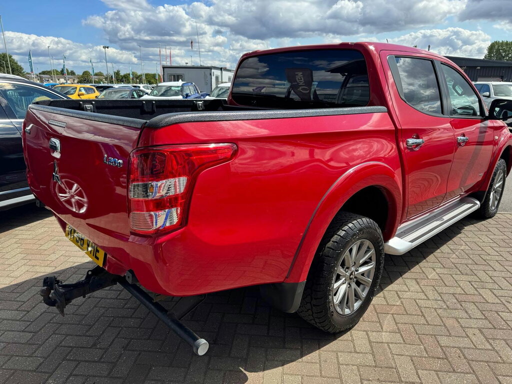 Mitsubishi L200 2.4 Di-d Dc Titan 4Wd Euro 6 Red #4