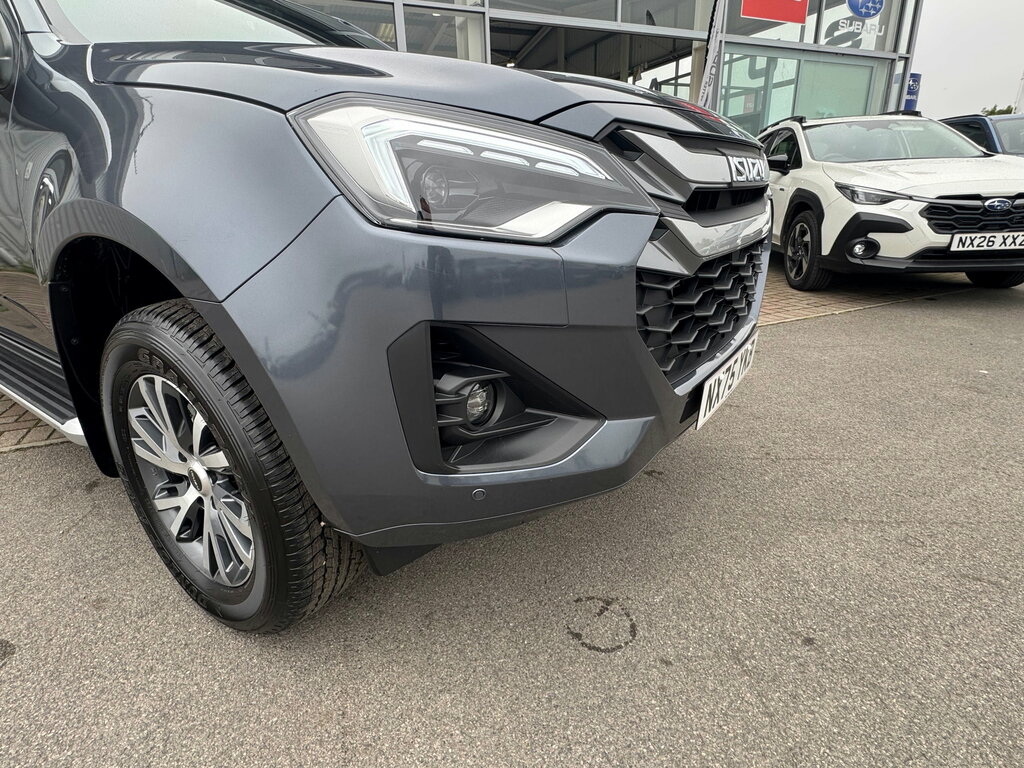 Isuzu D-Max V-cross Double Cab U2849 Ulez Red #11