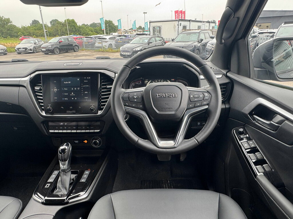 Isuzu D-Max V-cross Double Cab U2849 Ulez Red #19
