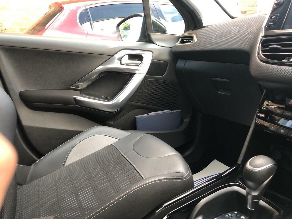 Peugeot 2008 1.2 Puretech Active Black #22