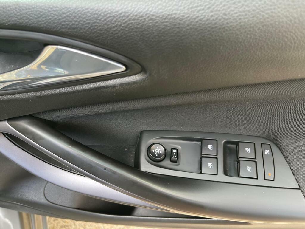 Vauxhall Astra 1.0T 12V Ecoflex Design Black #31