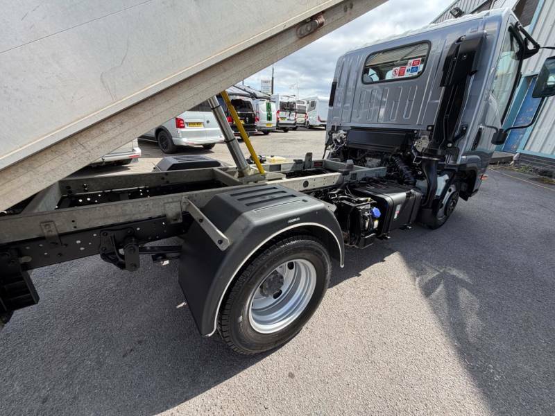 Isuzu Grafter N35.125 - 2022 22 WU22FMX Grey #4