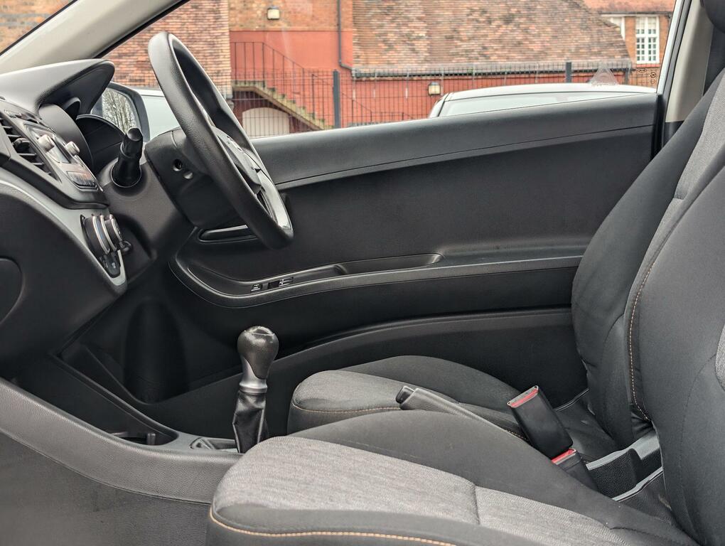 Kia Picanto Sr7 White #6